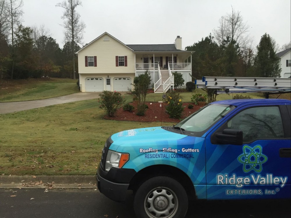 Photo By Ridge Valley Exteriors. 