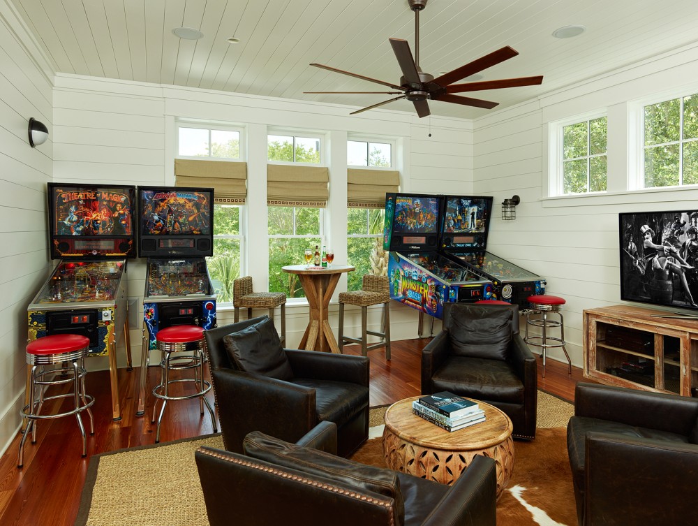 Photo By Structures Building Company. Custom Home Portfolio