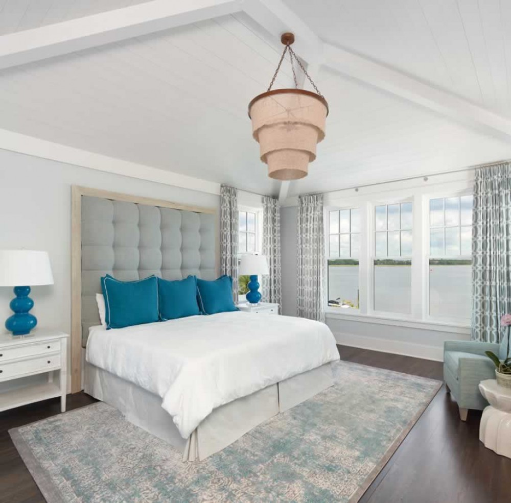 Photo By Structures Building Company. Custom Home Portfolio