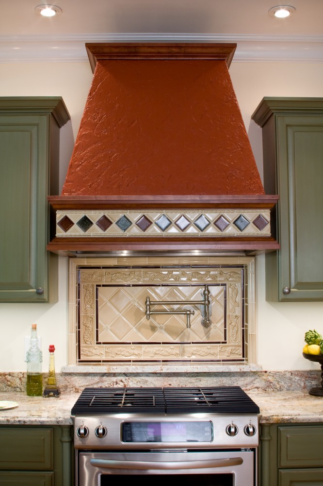 Photo By Golden Rule Creative Remodel. I Love Paris Kitchen