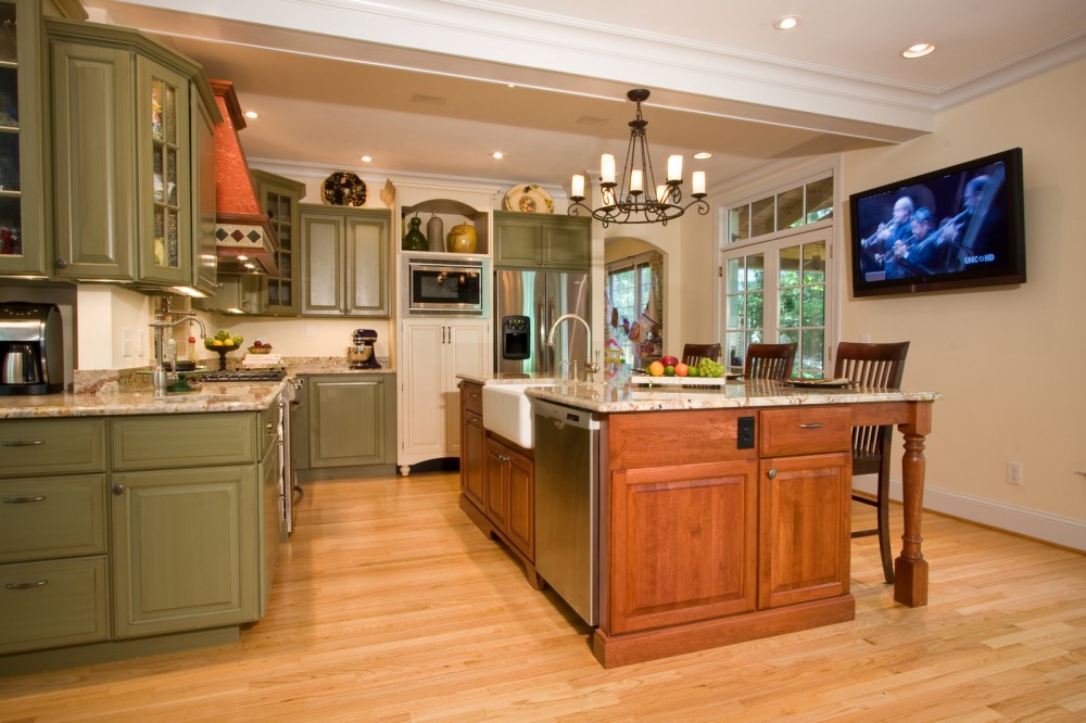 Photo By Golden Rule Creative Remodel. I Love Paris Kitchen