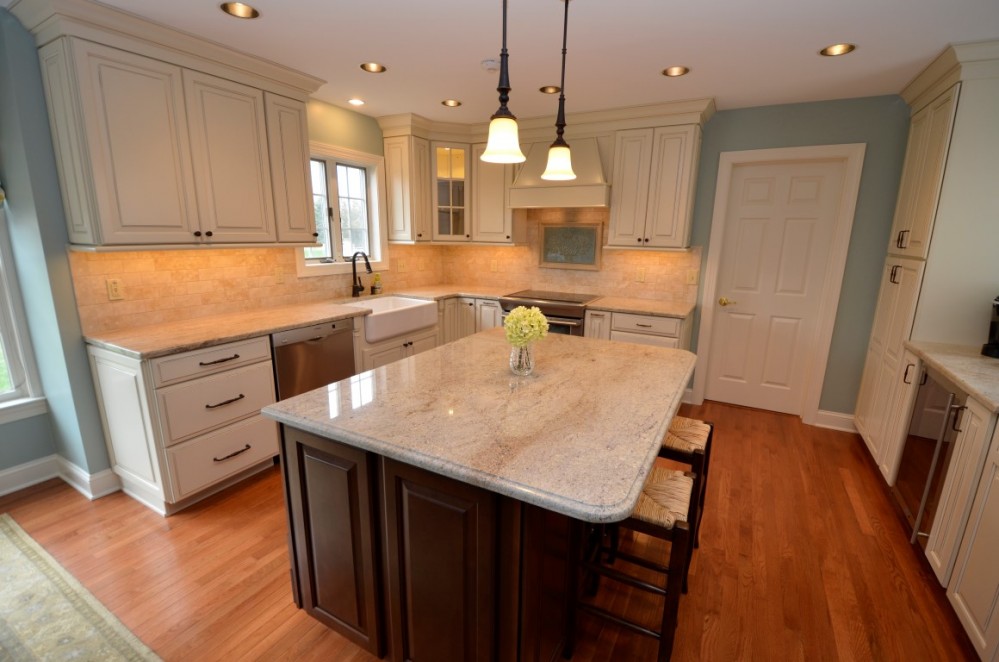 Photo By Volpe Enterprises, Inc.. Kitchens