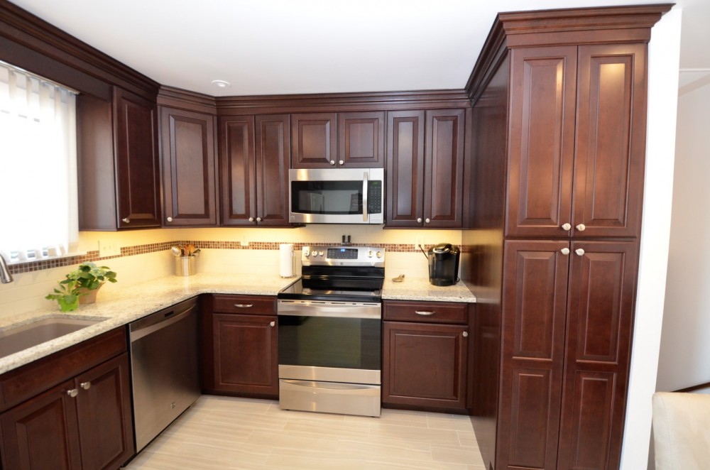 Photo By Volpe Enterprises, Inc.. Kitchens