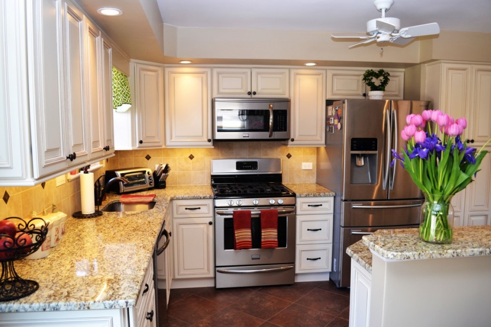 Photo By Volpe Enterprises, Inc.. Kitchens