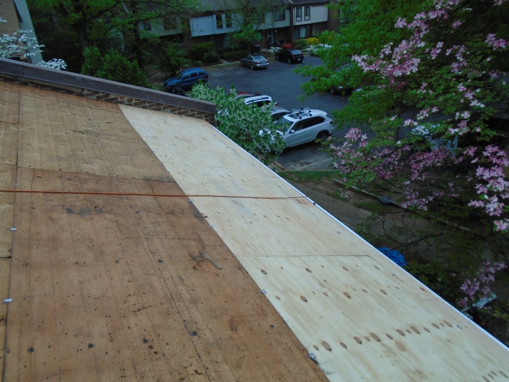 Photo By Shiner Exteriors. 