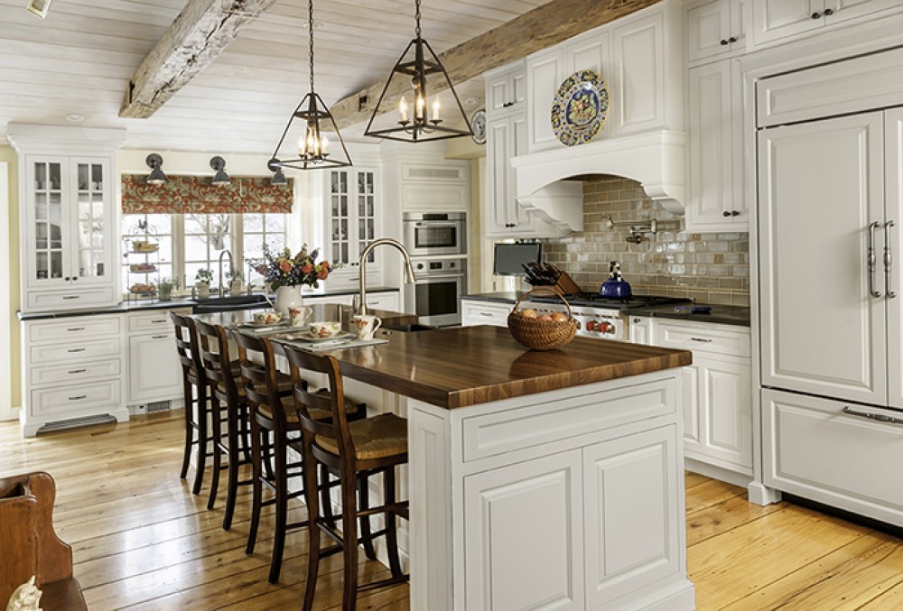 Photo By Aston Black. Farmhouse Kitchen