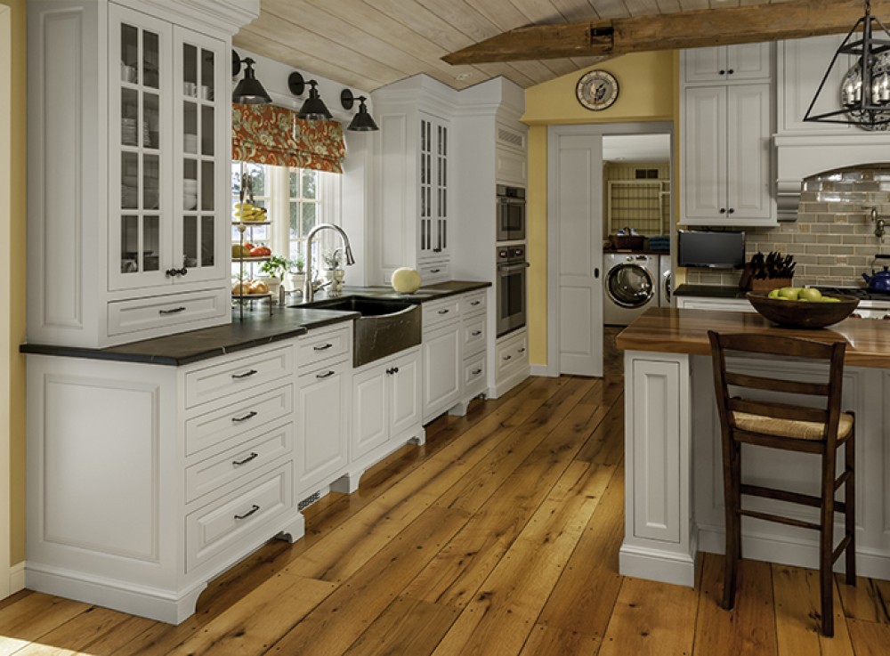 Photo By Aston Black. Farmhouse Kitchen