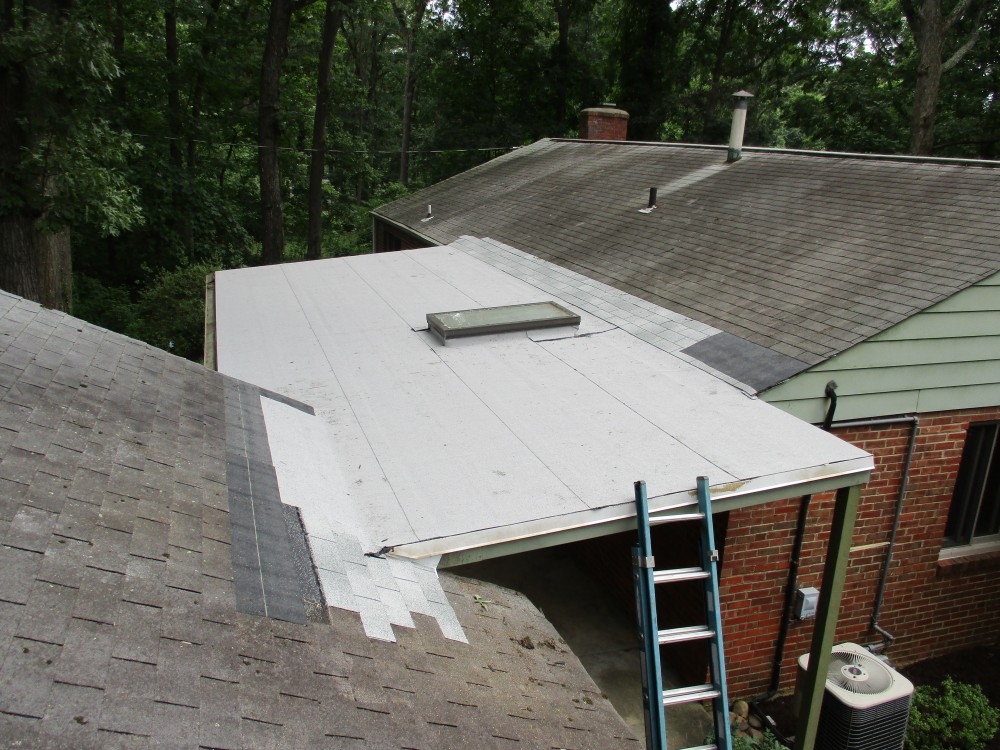 Photo By Shiner Exteriors. 