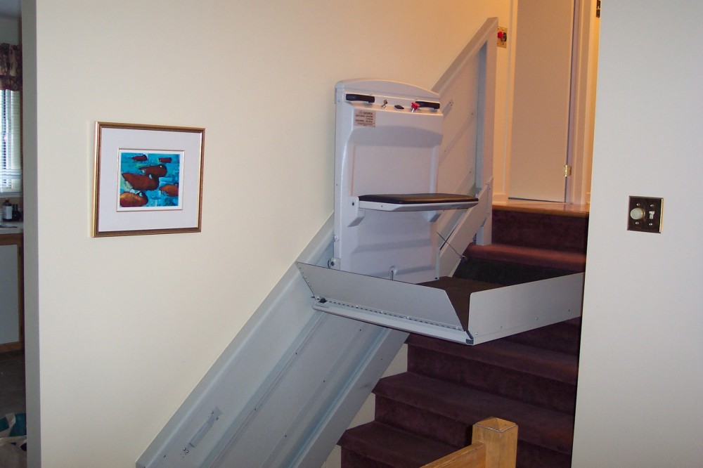 Photo By Extended Home Living Services (EHLS) & To The Top Home Elevators. Inclined Platform Lifts