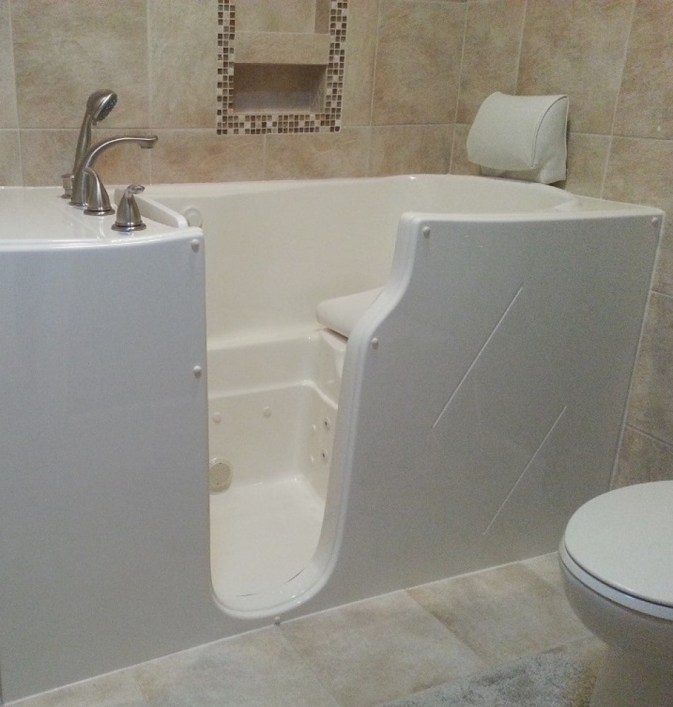 Photo By Extended Home Living Services (EHLS) & To The Top Home Elevators. Accessible Bathrooms