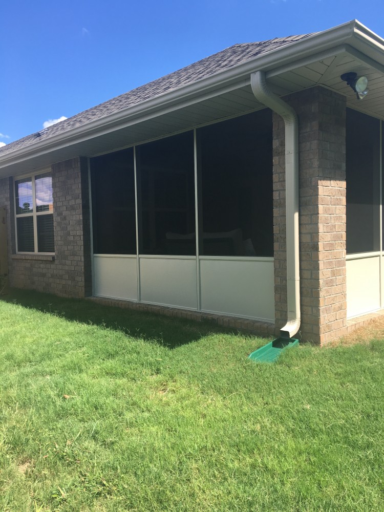 Photo By Durante Home Exteriors. 