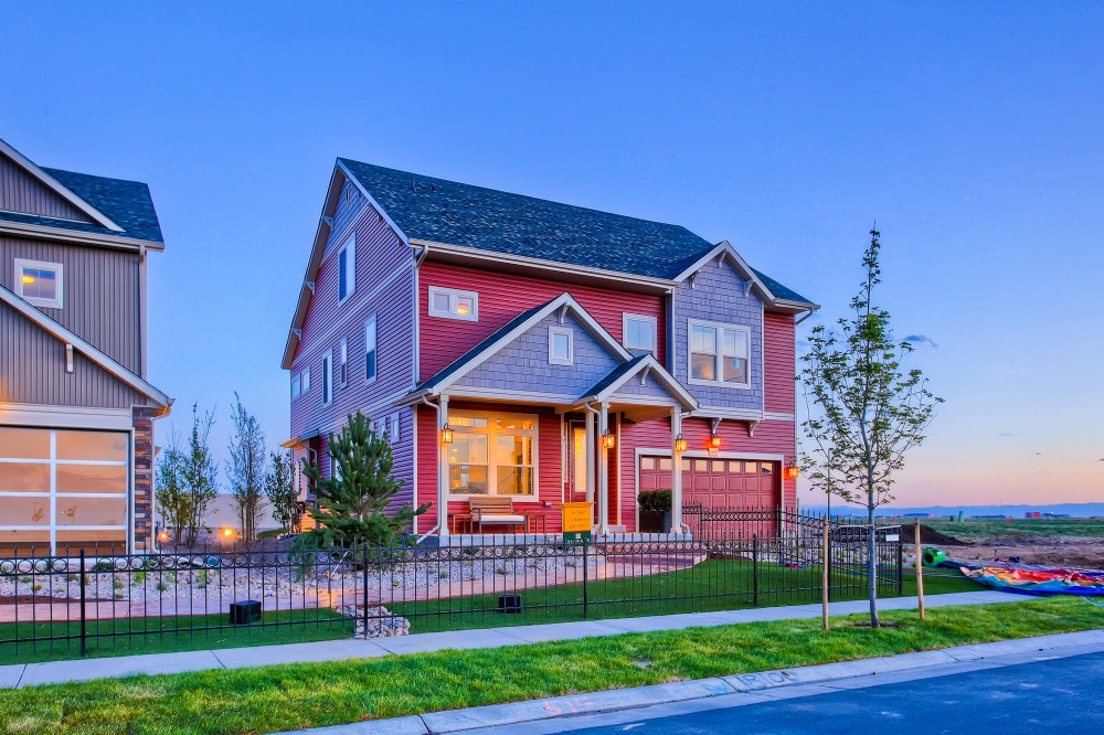 Photo By Oakwood Homes. Colorado Collection