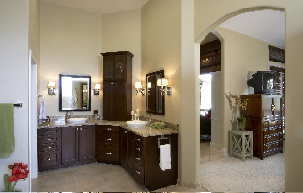 Photo By Tri-Lite Builders. Gold Master Design Award