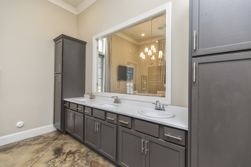 Photo By Harris Doyle Homes. Harris Doyle Home Office