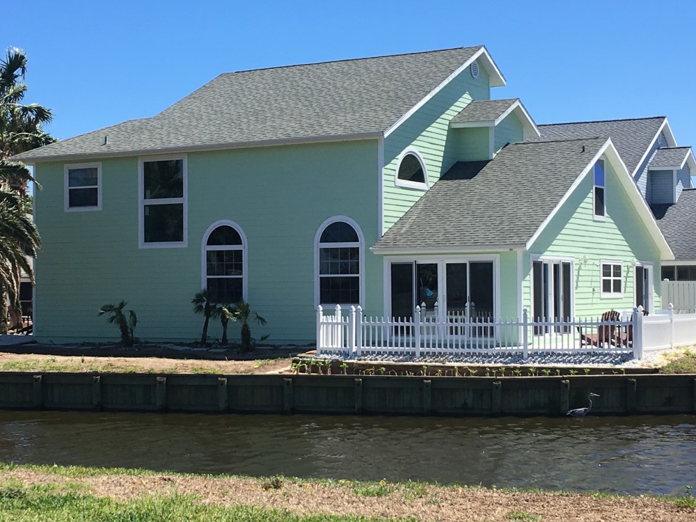 Photo By Siding Industries. 