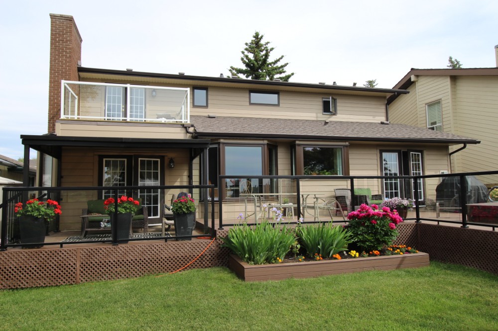 Photo By S.I.S. Exterior Renovations. James Hardie