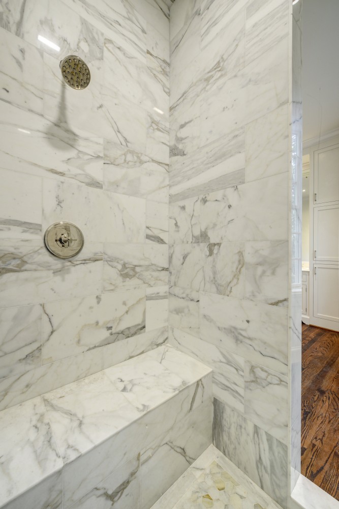 Photo By CastleHaven Construction. 