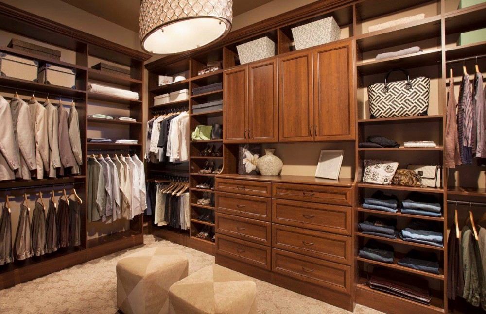 Photo By Top-Notch Closets. 