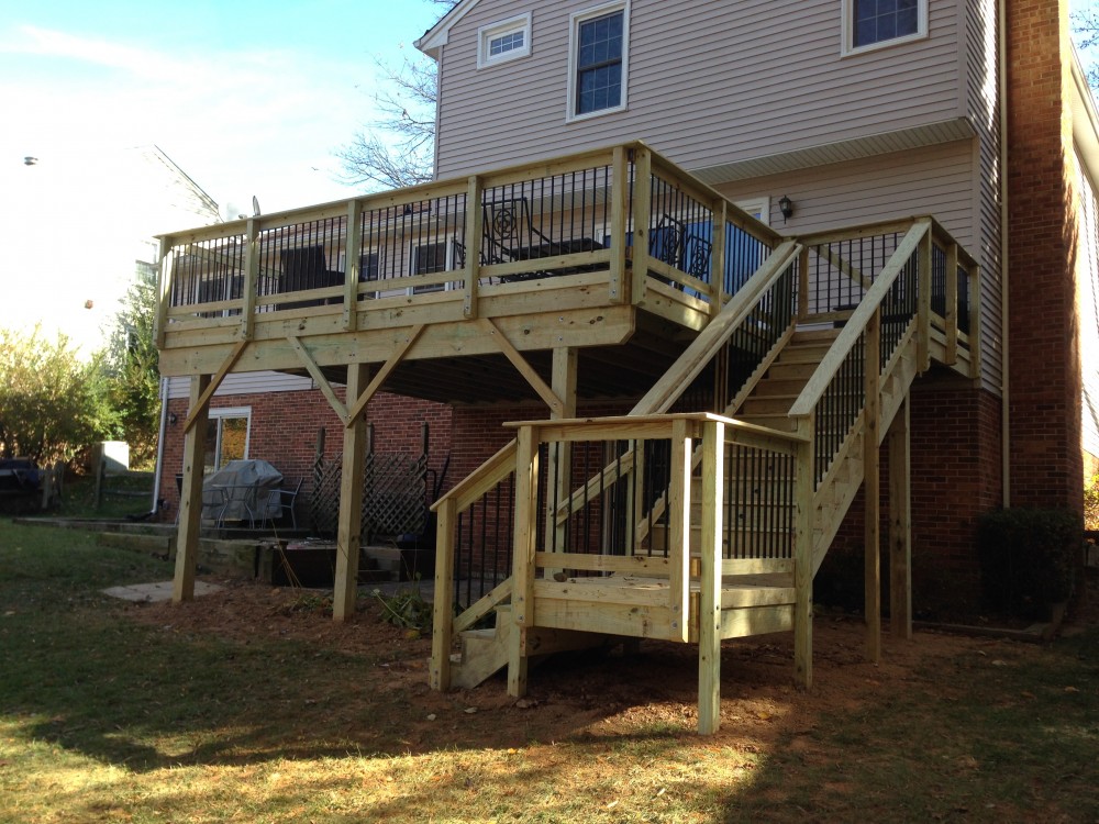 Photo By Sunshine Contracting. Decks & Porches