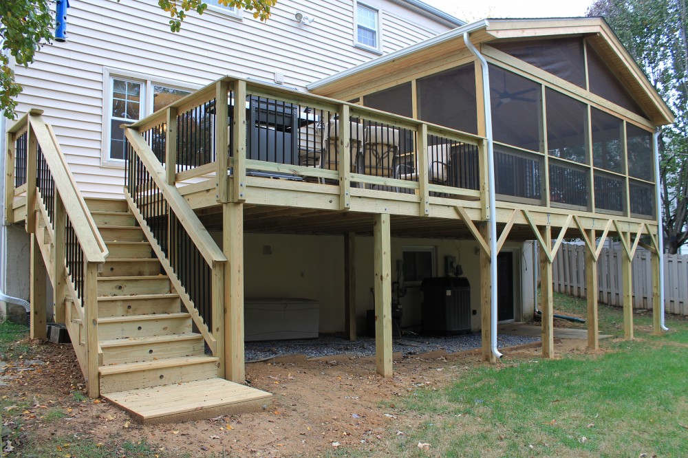 Photo By Sunshine Contracting. Decks & Porches