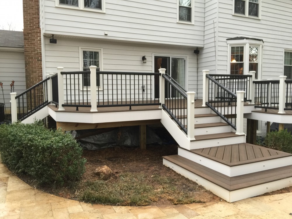 Photo By Sunshine Contracting. Decks & Porches