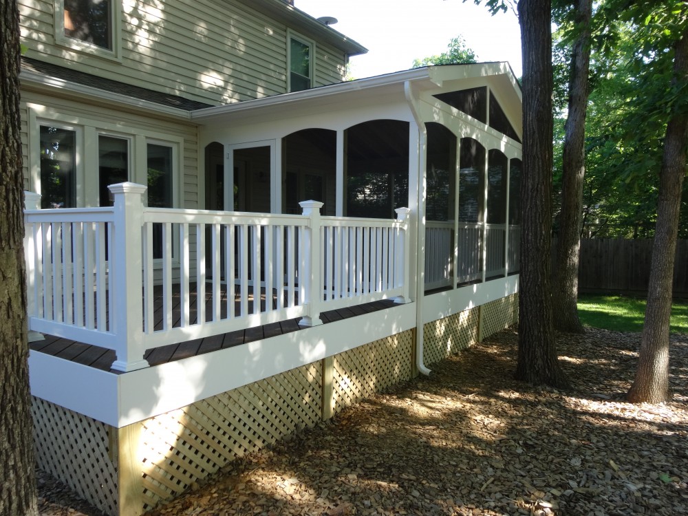 Photo By Sunshine Contracting. Decks & Porches