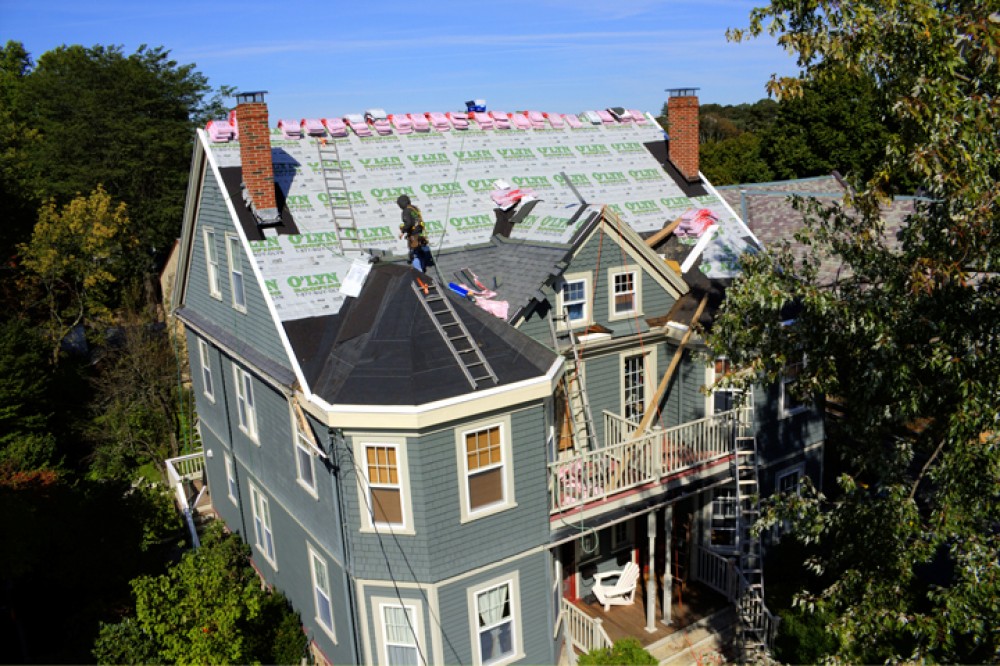 Photo By O'LYN Roofing. O'LYN Contractors Job Images