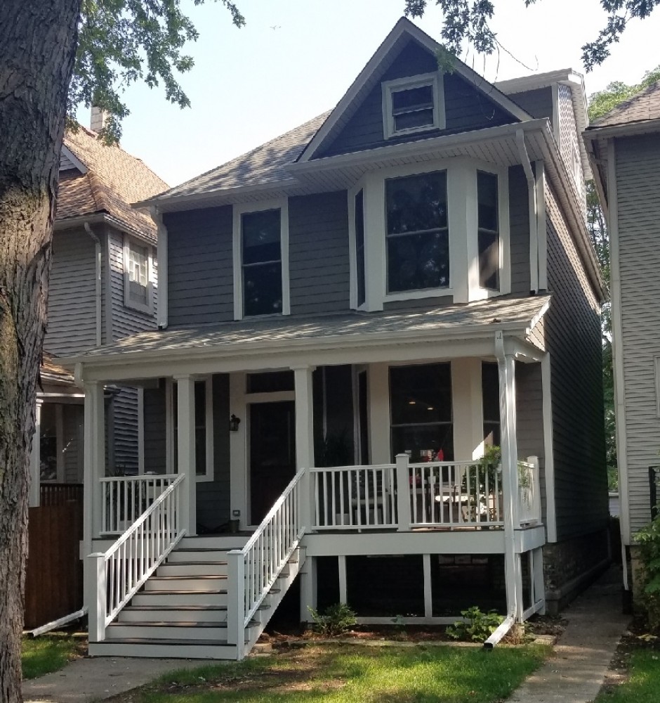 Photo By Chicagoland Builders. Hardie Siding - Cedarmill
