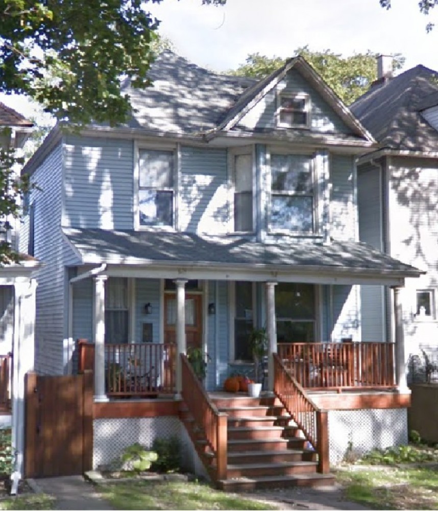 Photo By Chicagoland Builders. Hardie Siding - Cedarmill