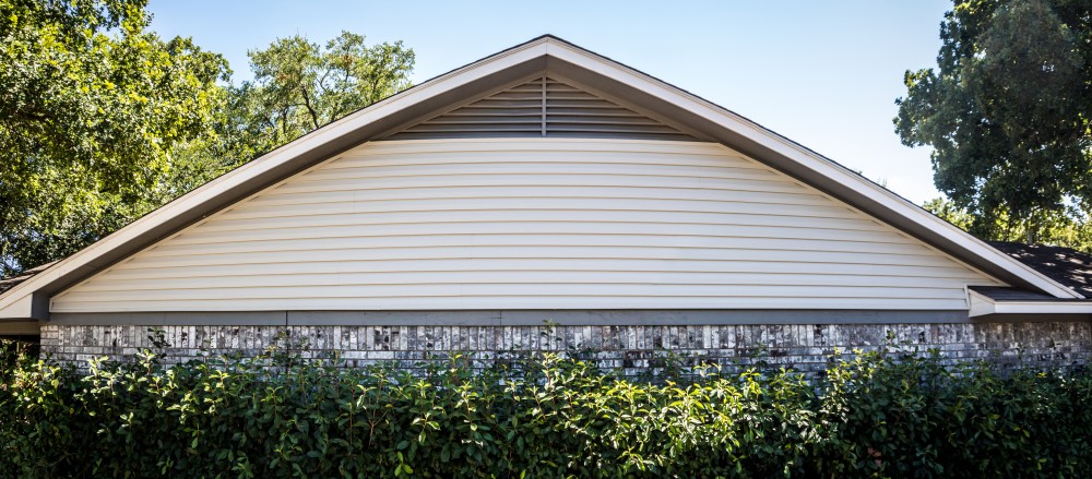 Photo By Woodbridge Home Exteriors. Siding