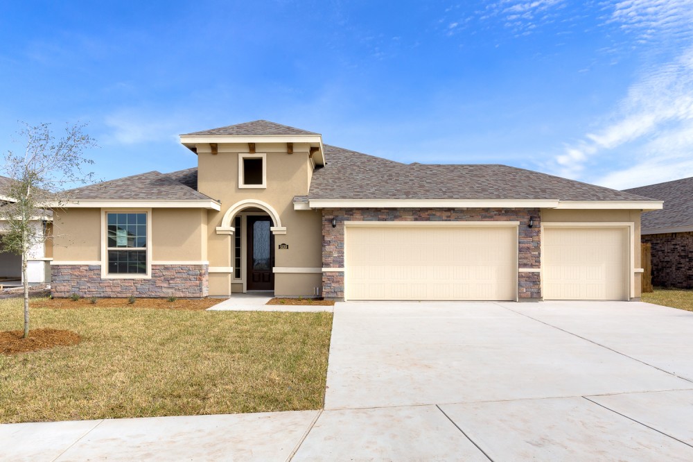 Photo By Esperanza Homes. Photos