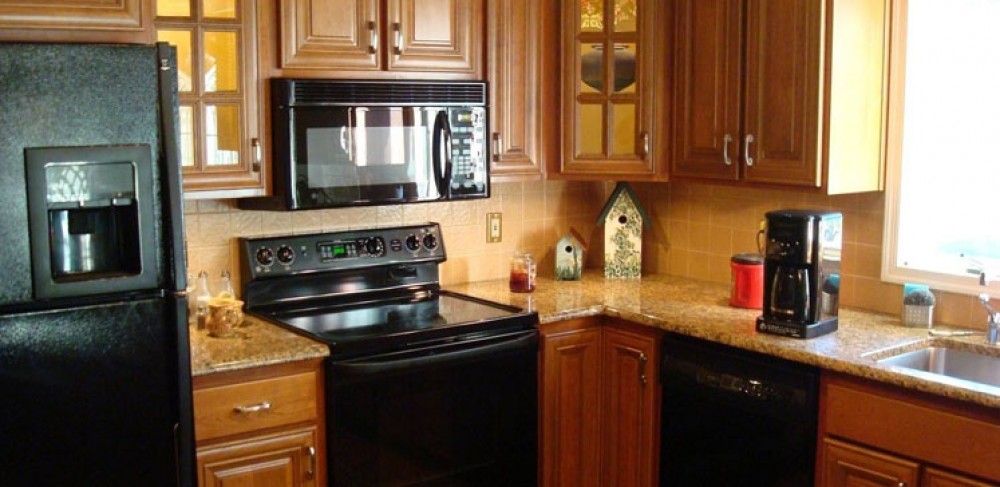 Photo By Your Remodeling Guys. Kitchen Refacing