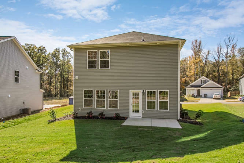 Photo By Ivey Residential. 