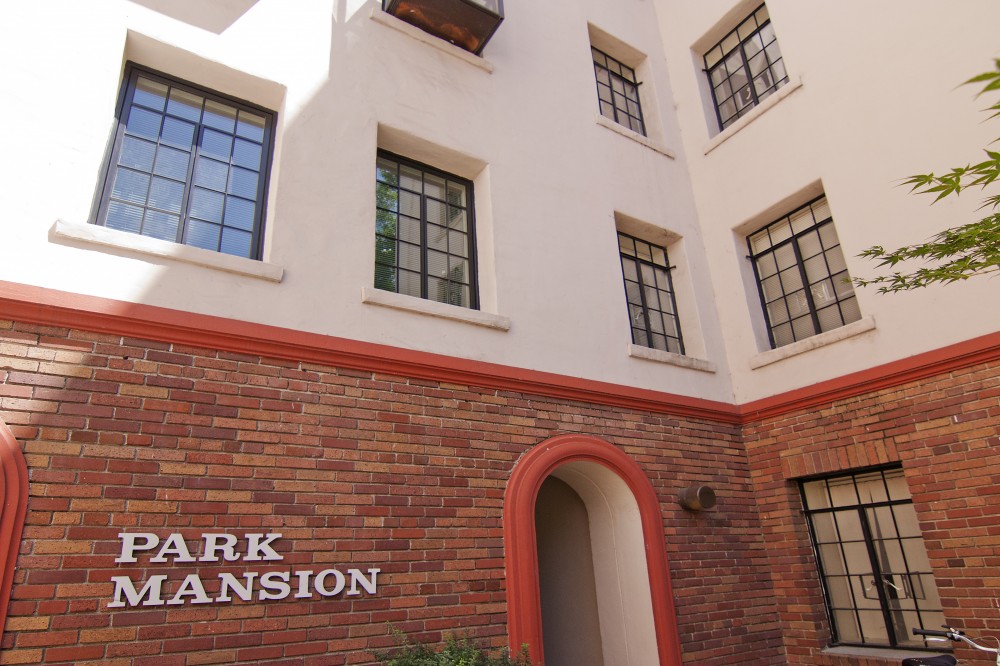 Photo By Hall's Window Center. Commercial Projects