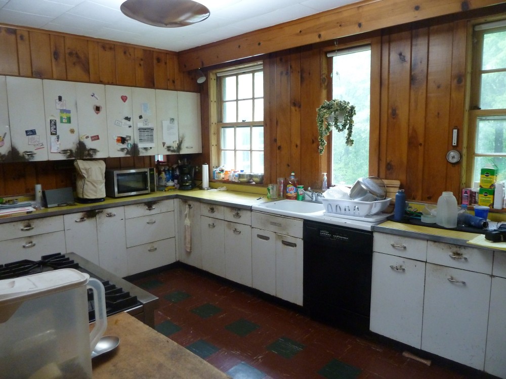 Photo By Petersen Cor Associates, LLC. Camillus NY Kitchen