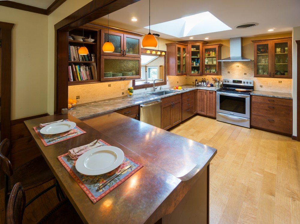 Photo By Modern Yankee Builders. 