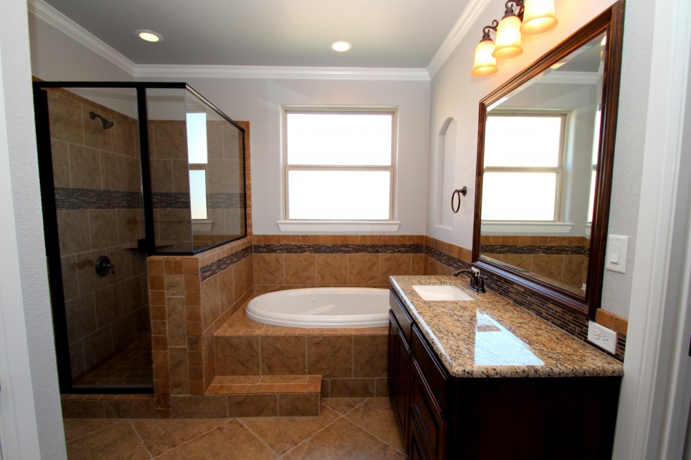 Photo By Couto Homes. 