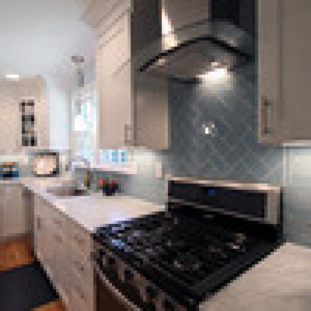 Photo By Kitchens 21. 