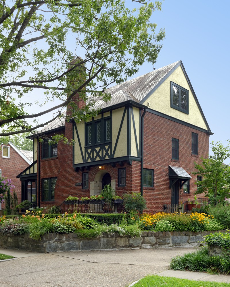 Photo By MGD Design/Build. MGD Design Build