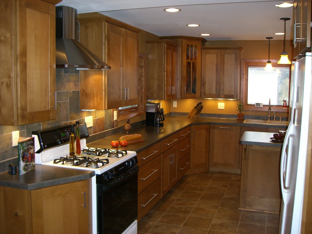 Photo By Renovations Group, Inc.. Espinosa Kitchen Remodel, Wauwatosa WI