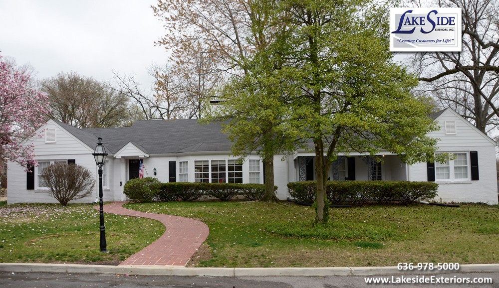 Photo By Lakeside Renovation & Design. Project In St. Louis, MO