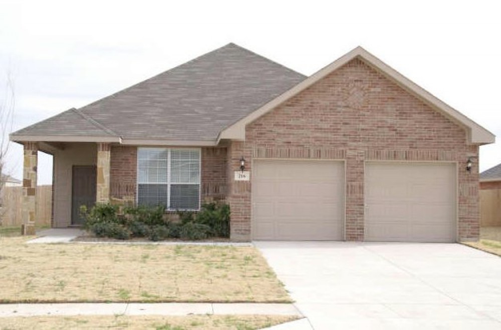 Photo By History Maker Homes. History Maker Homes Dallas Forth Worth Mansfield