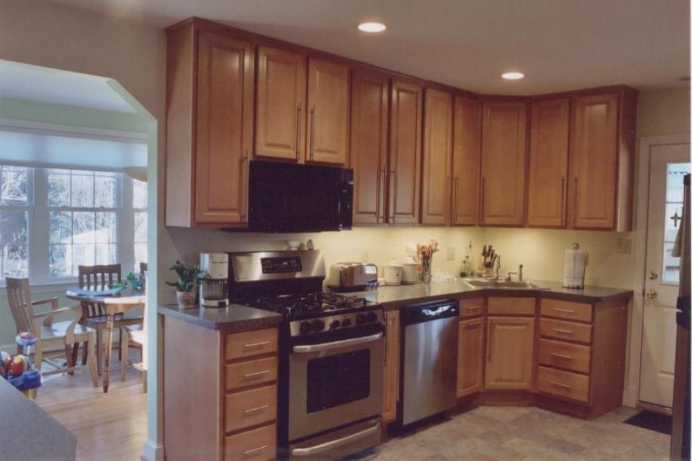 Photo By Houseworks Unlimited, Inc.. 