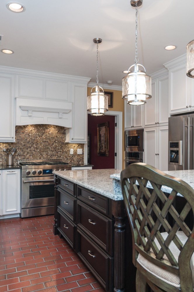 Photo By The Dave Moore Companies. East Memphis Kitchen