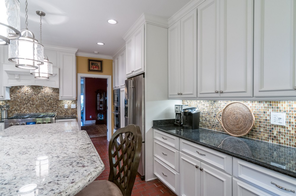 Photo By The Dave Moore Companies. East Memphis Kitchen