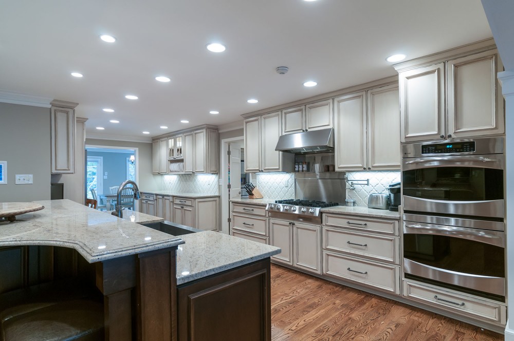 Photo By The Dave Moore Companies. East Memphis Kitchen