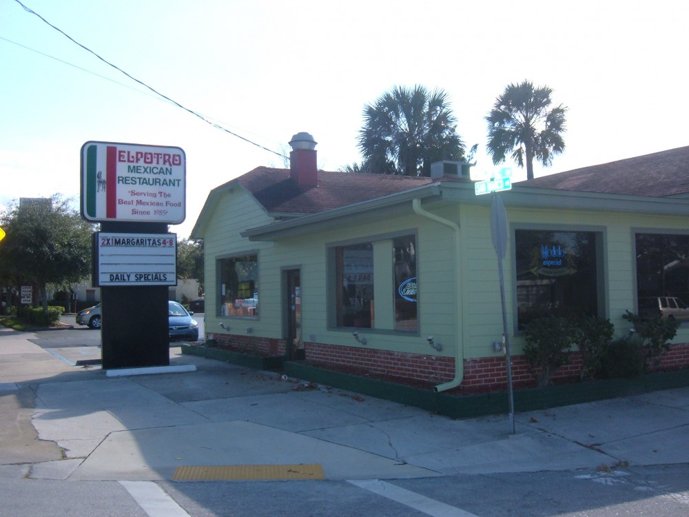 Photo By Siding Industries. 