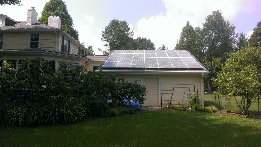 Photo By Energy Independent Solutions. Roof Mounted Solar