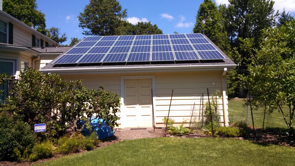 Photo By Energy Independent Solutions. Roof Mounted Solar