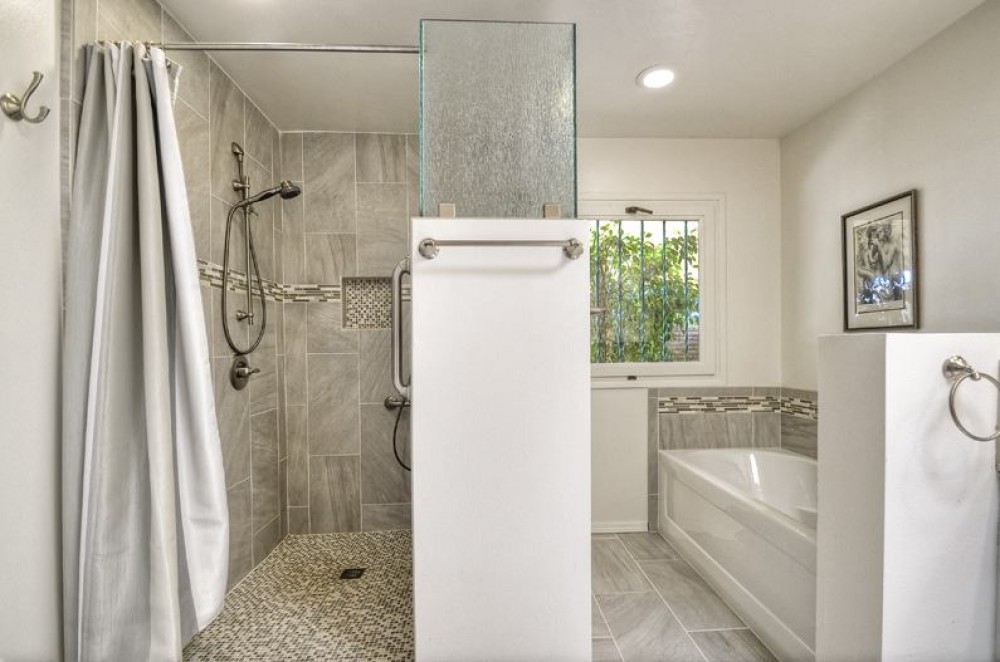 Photo By Classic Home Improvements. 